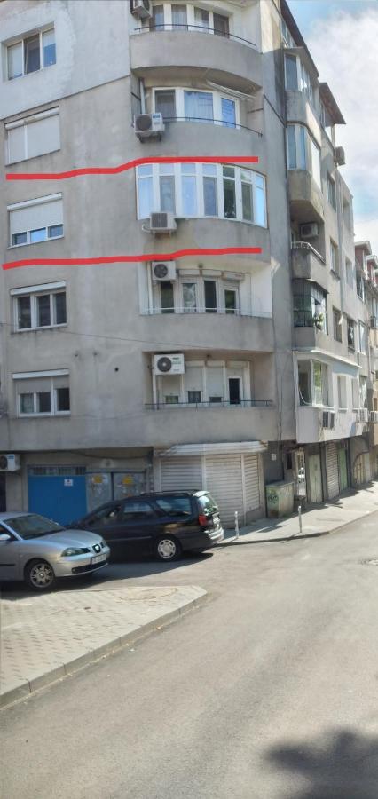 Варна Хостел Bagian luar foto
